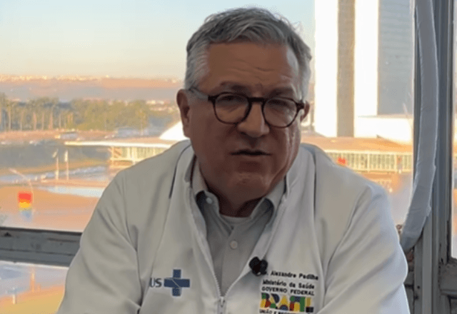 sus-vai-oferecer-implante-contraceptivo-para-todas-as-mulheres-em-idade-fertil,-diz-padilha