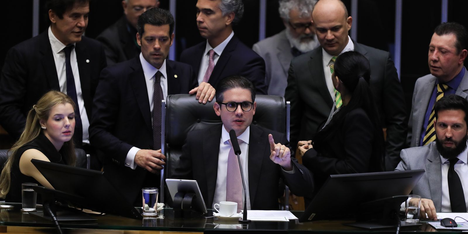 camara-aprova-urgencia-para-proposta-que-reduz-beneficios-fiscais