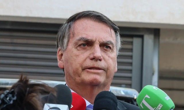 bolsonaro-e-condenado-a-pagar-r$-150-mil-por-fala-sobre-adolescentes-venezuelanas