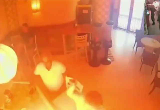 cliente-ateia-fogo-em-restaurante-na-espanha-apos-acabar-a-maionese;-veja-video