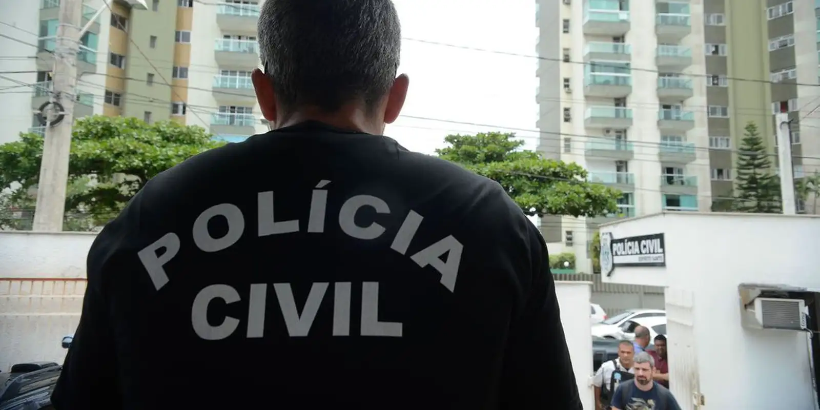 policia-combate-comercio-ilegal-de-armas-e-municoes-no-rj-e-pr