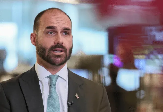 eduardo-bolsonaro-e-incluido-na-divida-ativa-da-uniao-por-faltas-na-camara
