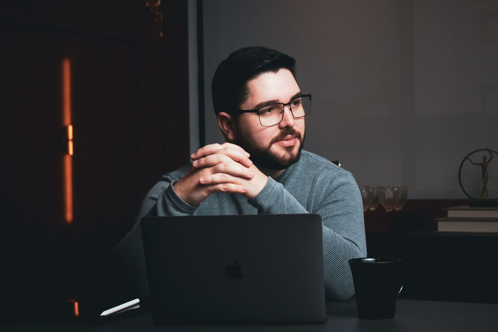 crescimento-em-midia-paga-passa-a-depender-mais-de-estrutura-do-que-de-orcamento