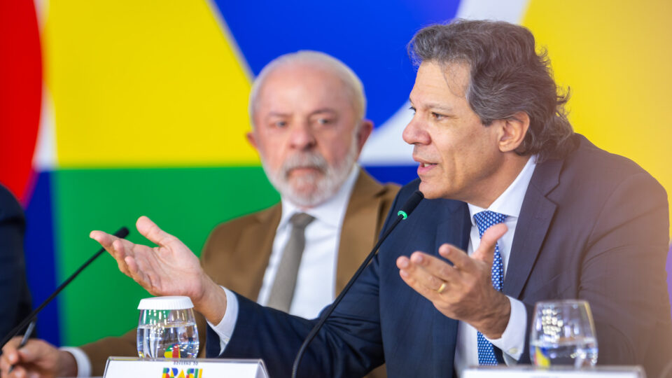 a-crise-nao-e-apenas-do-diesel:-o-brasil-esta-diante-do-abismo-energetico-e-tecnologico