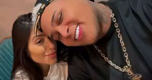 esposa-de-mc-ryan-sp-chora-apos-barraco-na-porta-de-presidio;-veja