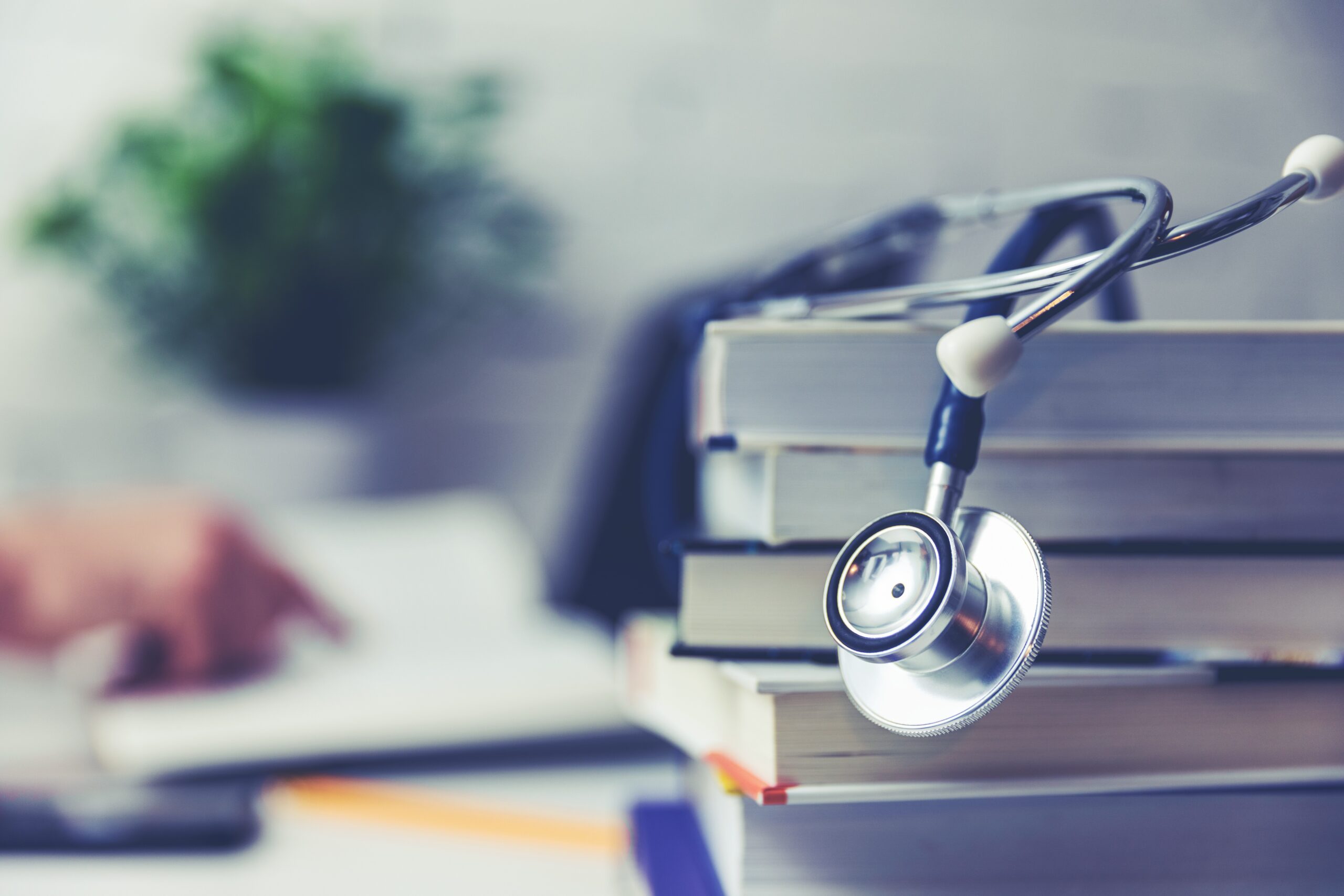 residencia-medica-podera-usar-nota-do-enamed-na-selecao;-mec-regulamenta-nova-regra