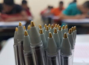 vagas-para-aplicadores-de-prova-do-enem-pagam-ate-r$-864-por-dia;-veja-quem-pode-se-inscrever