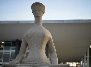 derrubada-do-decreto-que-aumenta-iof-e-constitucional?-veja-o-que-dizem-especialistas