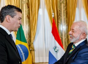 lula-e-santiago-pena-conversam-sobre-caso-de-espionagem-da-abin