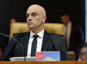 “vaza-toga”-expoe-o-“sistema-chines”-de-moraes-no-tse-e-no-stf