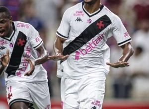 fortaleza-x-vasco:-partida-termina-com-briga,-tres-expulsos-e-empurroes-de-diniz