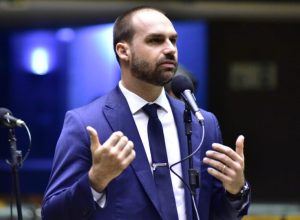 eduardo-fica,-zambelli-pode-voltar-oposicao-busca-transparencia-nas-urnas.-stf-lulista-ate-2042?