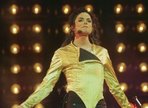 michael-jackson-e-a-celebridade-morta-mais-bem-paga-do-mundo,-segundo-a-forbes;-veja-ranking