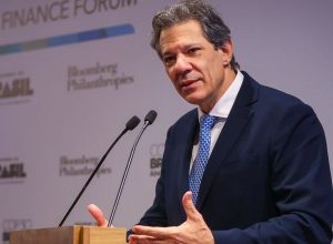 haddad-diz-que-taxa-selic-tem-que-cair-diante-de-uma-melhora-em-dados-de-inflacao