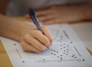 como-funciona-a-correcao-do-enem?-entenda-a-tri