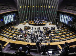 lindbergh-propoe-mudanca-em-regra-de-cassacao-de-mandato-por-faltas