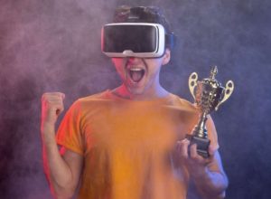 kwai-summit-premia-campanhas-no-universo-de-videos-curtos
