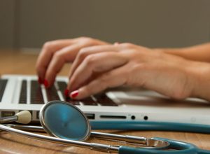 enamed-reforca-importancia-de-fiscalizar-cursos,-dizem-especialistas