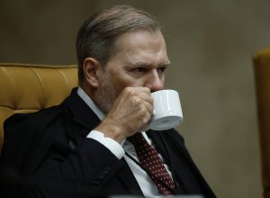o-sigilo-imposto-por-toffoli-ao-caso-master-virou-veneno