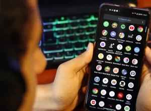 com-vigencia-do-eca-digital,-governo-aumenta-classificacao-indicativa-de-oito-redes-sociais