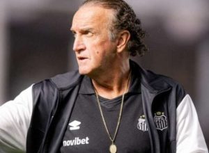 cuca-valoriza-atuacao-do-santos-e-exalta-neymar:-“encheu-o-tanque”