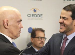 lula-cogita-reenviar-jorge-messias-ao-stf.-e-ainda:-o-“album-de-figurinhas”-da-direita